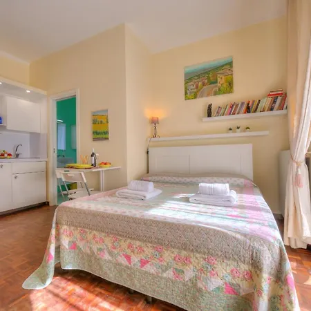 Ombretta Apt Between Etna Volcano And Sea - Happy Διαμέρισμα *